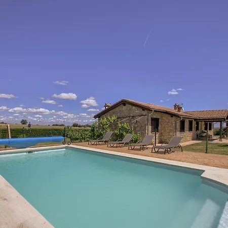 Semesterbostad Casa Xabelen Etxea Fresno de Cantespino