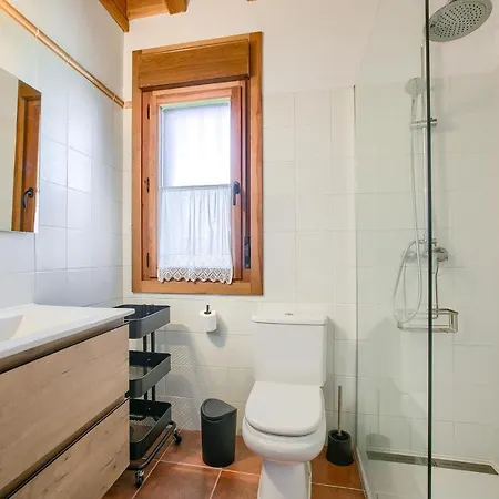 Semesterbostad Casa Xabelen Etxea Fresno de Cantespino